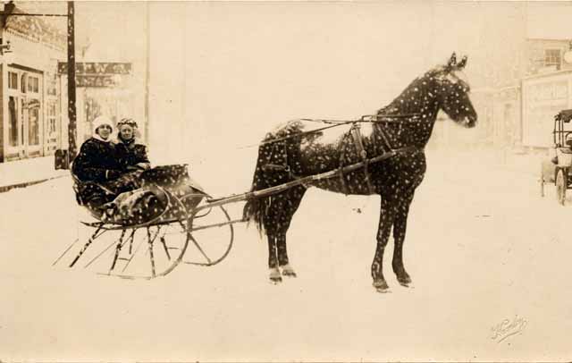 Moore Banghart Inez (w2298)